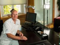 Dr. Horst Hohmuth - Urologe Vita